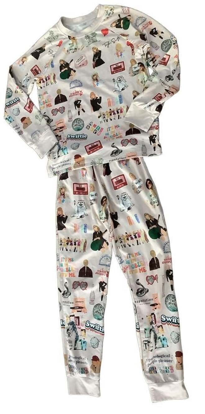 Taylor Swift Pajama Set girls Size 10 Era's Tour Graphic Lounge Pjs long sleeve